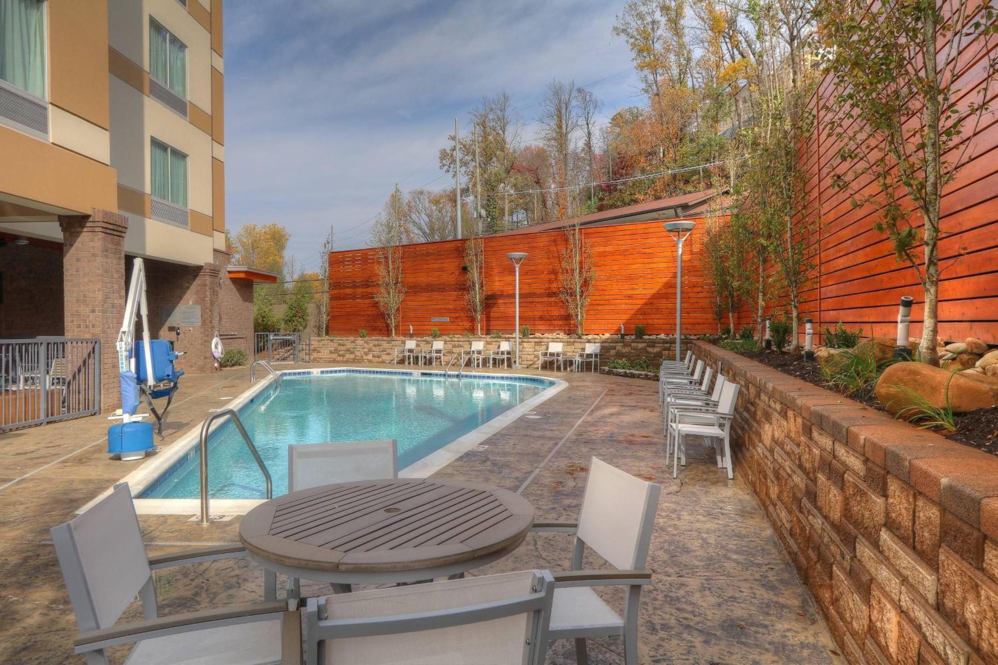 Fairfield Inn & Suites By Marriott Gatlinburg Downtown Exterior foto
